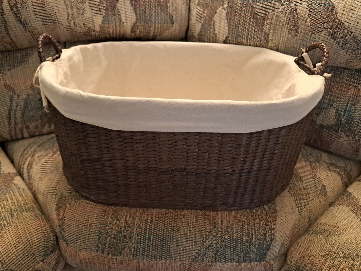 Wicker Laundary Basket With A Canvas Lining