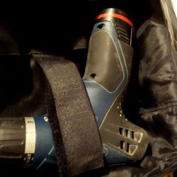 Bosch 12 Impact Drill 2 Batt and Charger 