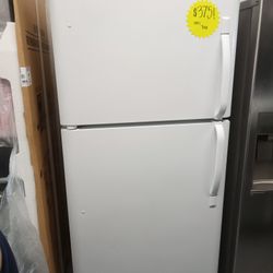 Frigidaire Refrigerator For Sale!