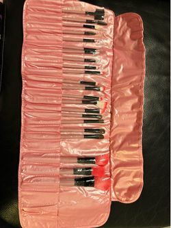 NEW MAKE-UP BRUSHES KIT
