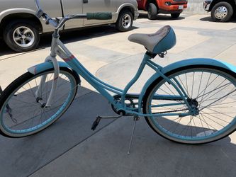 Schwinn Beach Cruiser