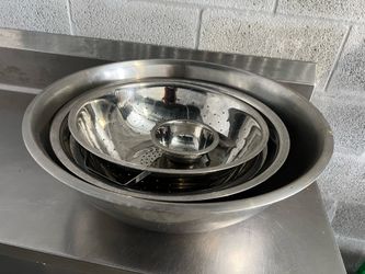 Set of stainless steel restaurant bowls