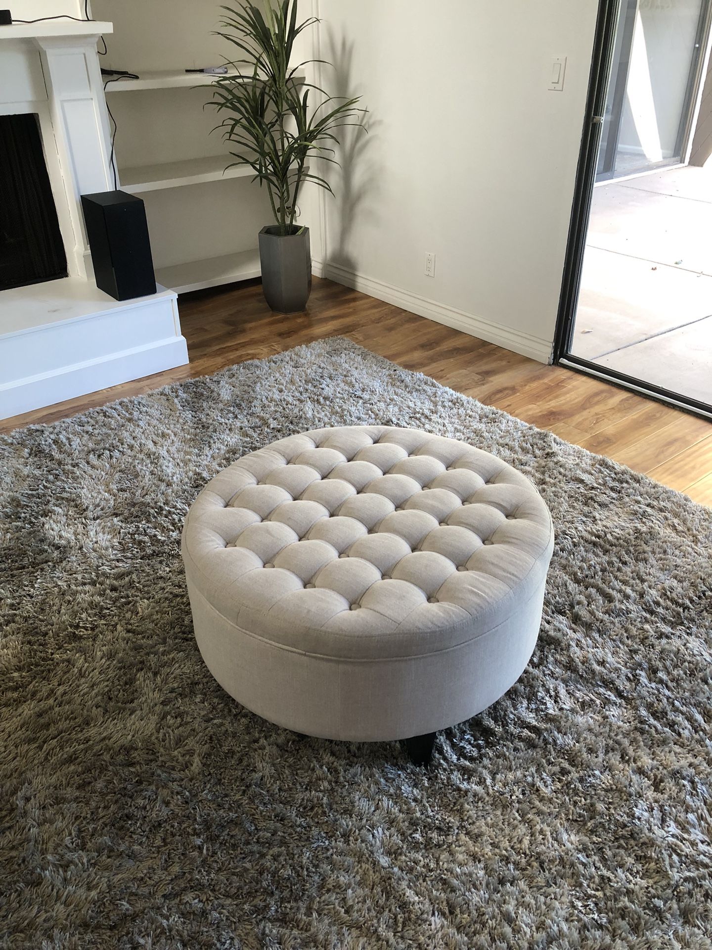 Circular Ottoman w/ Storage 
