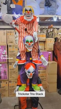 Halloween Tricker Trio Stack clown animatronic decoration