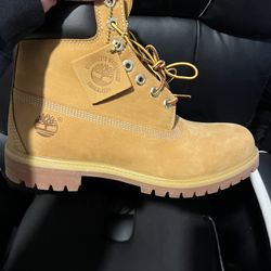Timberland Premium 6” Waterproof Boots – Wheat Nubuck – Size 11 (Brand New)