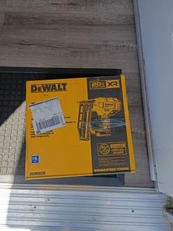DeWalt 16 gauge finish nailer brand new