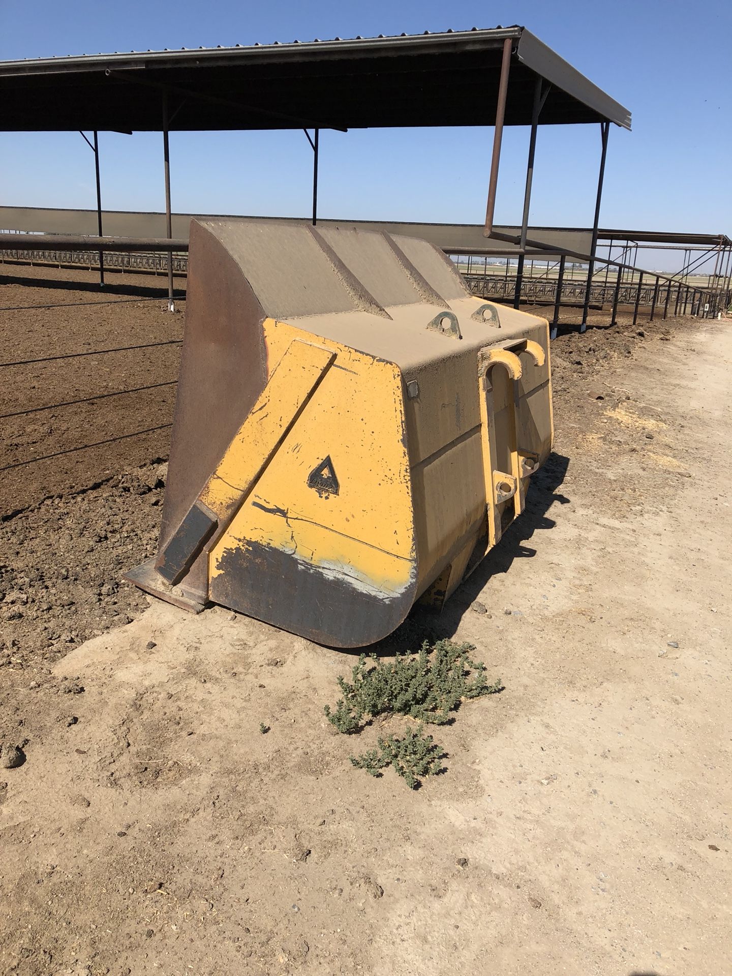 John Deere loader bucket