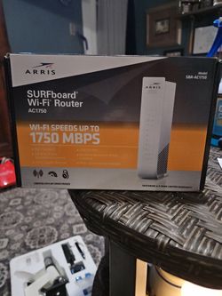 ARRIS Surfboard AC1750 Dual Band Wifi Router