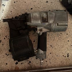 Pistola Clavos for Sale in Miami, FL - OfferUp