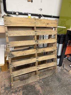 FREE 48x40” Pallet
