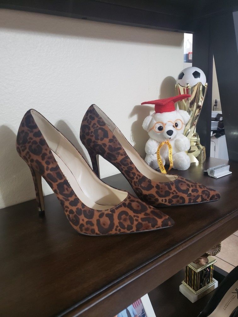 Kardashian Kollection Leopard Print Heels Size 7.5