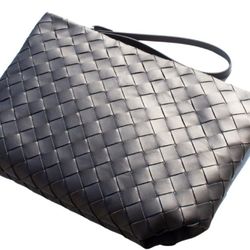 Bottega clutch deals sale