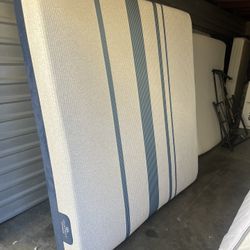 King Size Serta IComfort Firm Mattress ONLY  