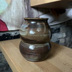 HANDMADE POTTERY VASE