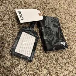 Roxy Luggage Tag and Passport Holder Set NWT