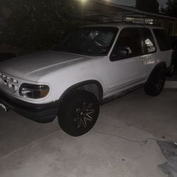 1996 Ford Explorer