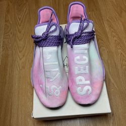 Human Race Holi Festival size 10.5