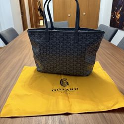 Goyard Purse 