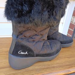 COACH SZ 8 "FAITH" SUEDE/NYLON/RABBIT FUR ROUND TOE FRONT ZIP BOOTS EUC