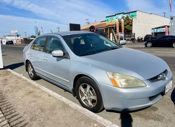 2005 Honda Accord hybrid, clean title please read description