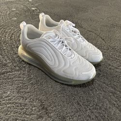 Nike Airmax 720 Size 10.5