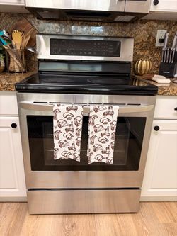 LG electric range/oven. Perfect condition!