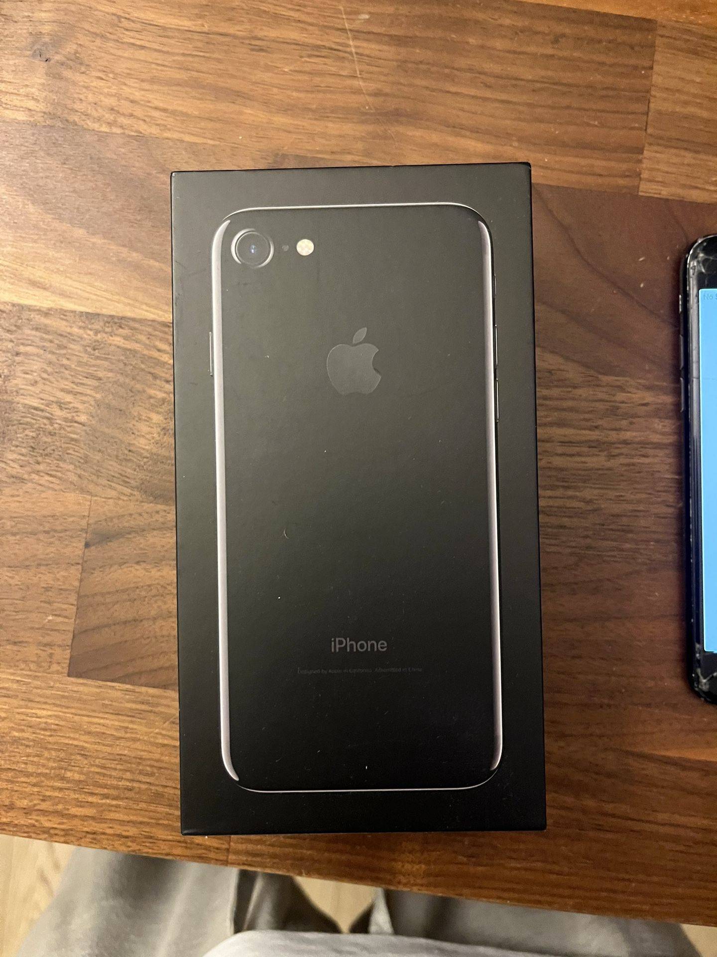 iPhone 7 - Jet Black 128GB