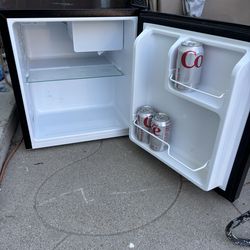 Hisense Mini Cube Fridge Refrigerator