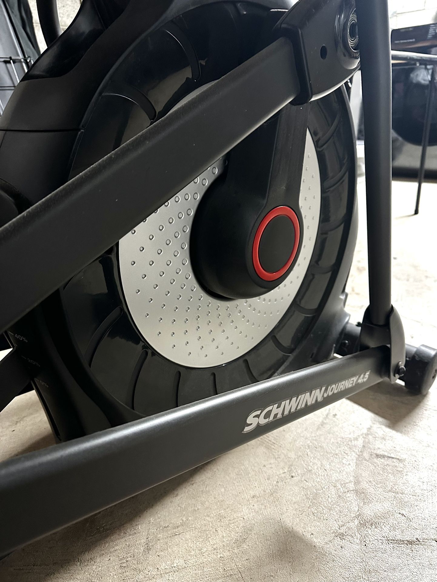 Schwinn Elliptical 470 Journey 4.5