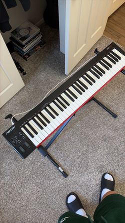 Nektar SE61 MIDI Keyboard Controller