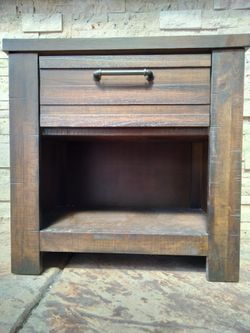 NIGHT STAND