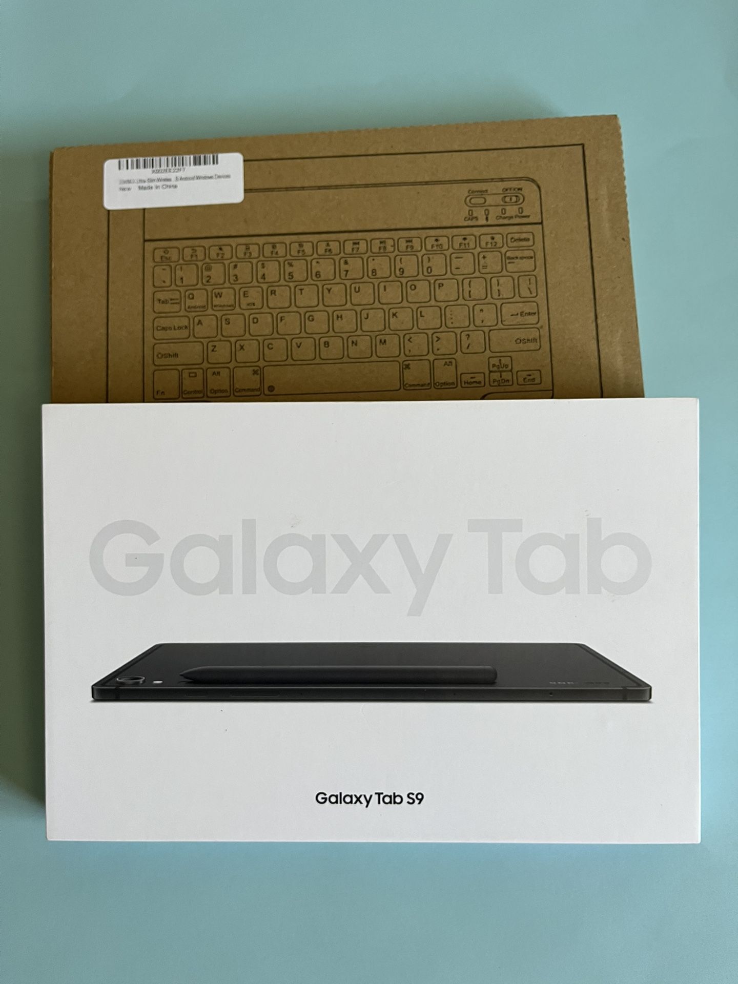 Samsung Galaxy Tab S9 (2023 Model / Super Amoled Screen) 128GB Brand new sealed with keyboard
