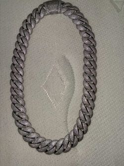 22in Cuban link chain