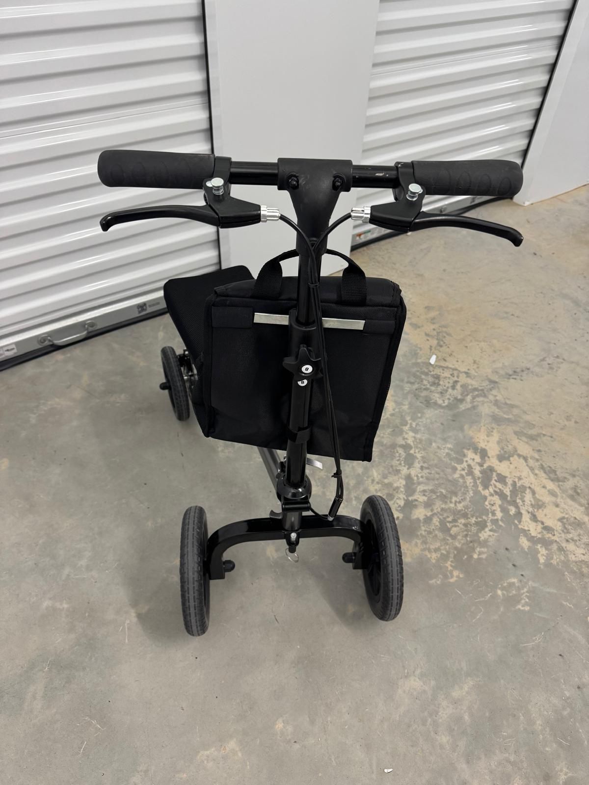 All-Terrain Folding Knee Cart for Adults for Foot Surgery, Adjustable Knee Cart with Basket, Knee Crutch Alternative for Broken Leg and Ankle Injuries