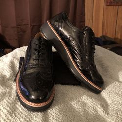 Madden Girl Black Flat form Shoes Sz 8.5