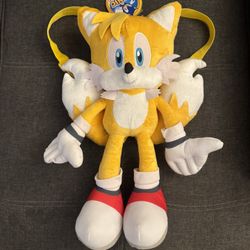 Sonic the Hedgehog Tails 17 Inch Plush Backpack