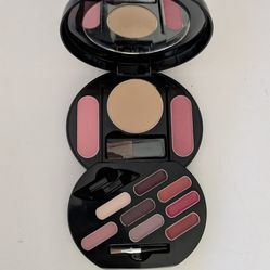 Avon Compact Makeup Perfect Look Parfait Color Palette