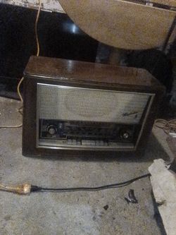 Vintage Blaupunket Virginia 2430 Tube Radio