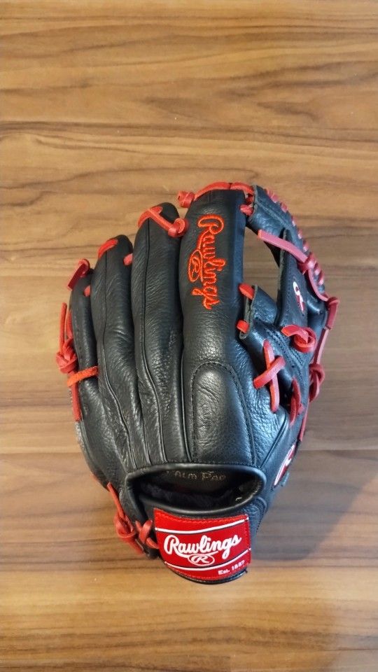 Rawlings Baseball Glove