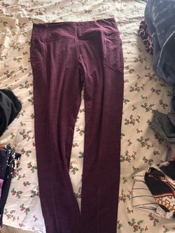 Burgundy High-Waist Leggings with Pockets