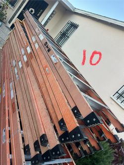 Escalera de 10 pies de fibra de vidrio perfectas, condiciones $165, cada una