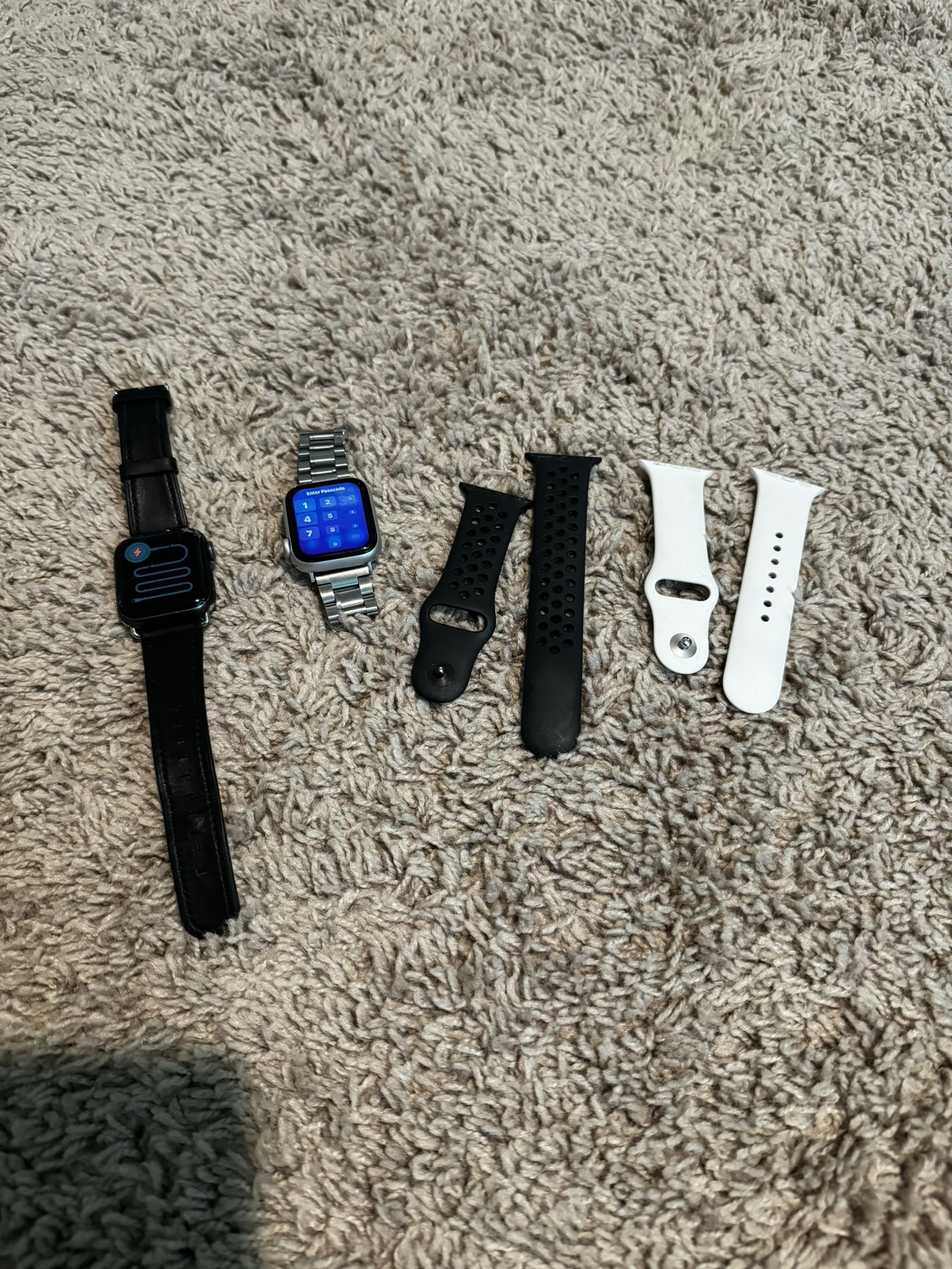 Apple Watch SE GPS & Apple Watch Series 5
