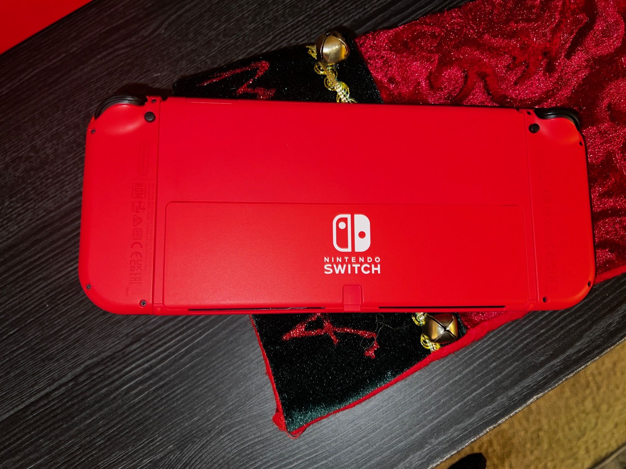 Nintendo switch OLED - Mario Red Edition 