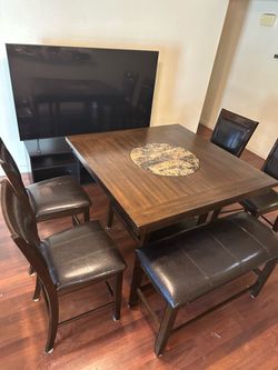 Dining room table