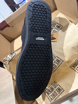 Black shoes size 11
