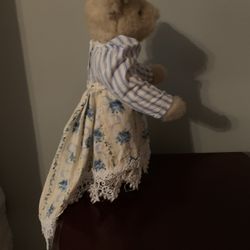 Vermont Teddy Bear 13”
