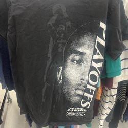 Kobe bryant vintage tee small