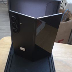 New Samsung ZFOLD7 256GB 