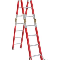 Like NEW! 15 foot fiberglass articulating Schfolding ladder