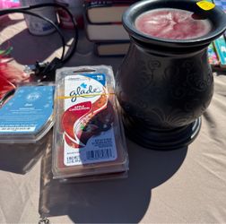 Wax melt warmer, if posted it’s available.see map for approx pick up